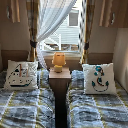Campsite Sea View Luxury Caravan *